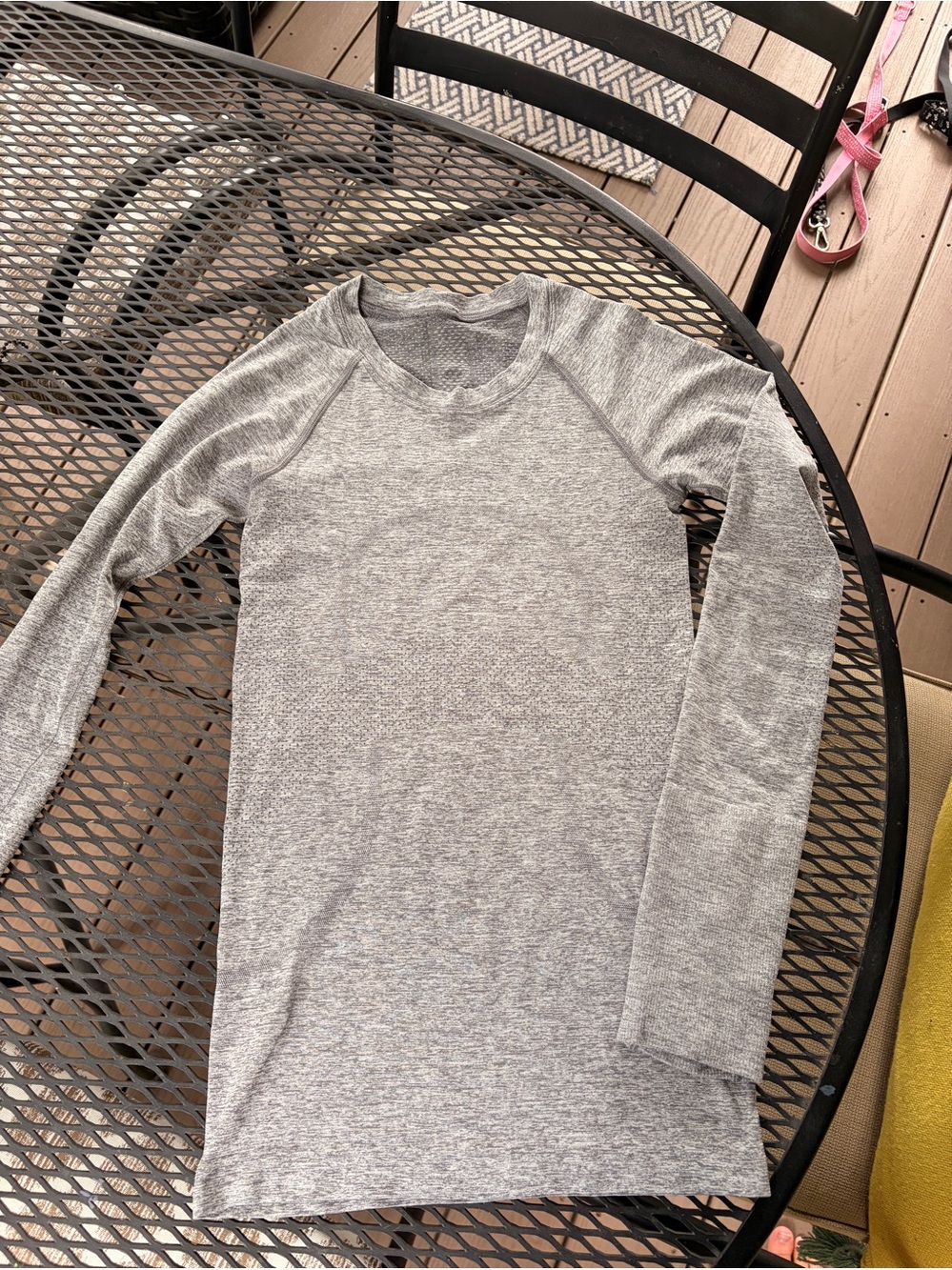 lululemon athletica Womens Long Sleeve Tee - Light Gray Heather Swiftly Tech